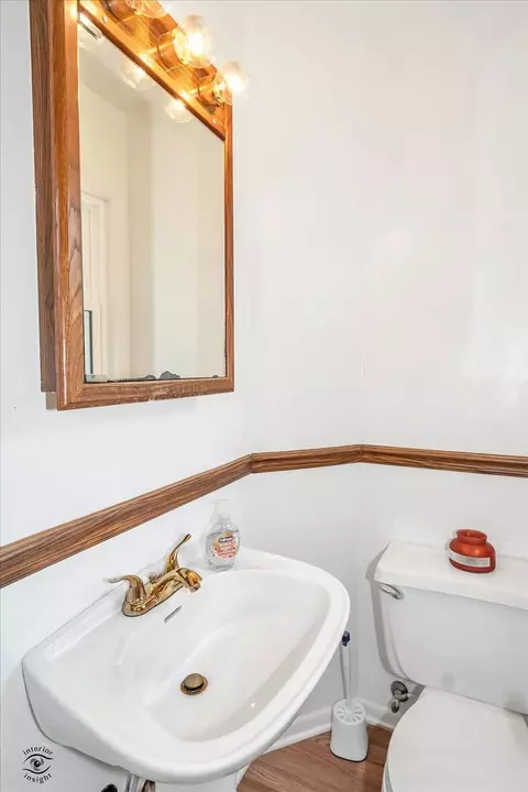 Bath - 1680 S 5th Ave, Kankakee, IL 60901 photo 2 of 2