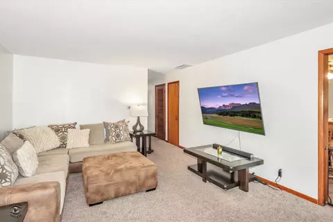 Living - 1680 S 5th Ave, Kankakee, IL 60901 photo 1 of 1