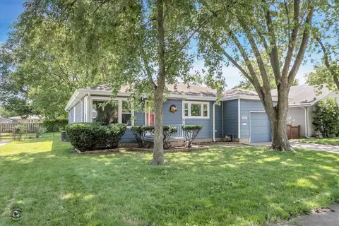 Exterior - 1680 S 5th Ave, Kankakee, IL 60901 photo 2 of 6