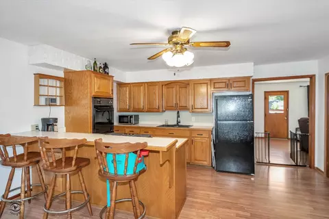 Kitchen - 1680 S 5th Ave, Kankakee, IL 60901 photo 1 of 4