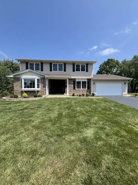 4053 Winston Dr, Hoffman Estates, IL 60192