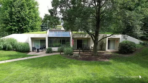 26025 Hermann Ave, Antioch, IL 60002