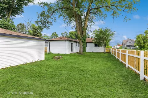 Exterior - 2229 167th St, Hazel Crest, IL 60429 photo 2 of 2
