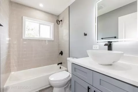 Bath - 2229 167th St, Hazel Crest, IL 60429 photo 2 of 2