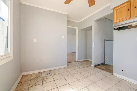 14706 Markham Dr, Harvey, IL 60426 photo 11