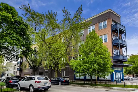 2143 W Wellington Ave #405, Chicago, IL 60618