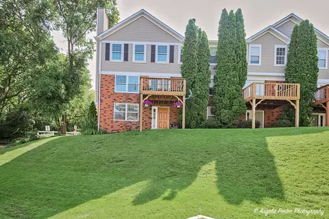 740 Tiffany Ct, Antioch, IL 60002