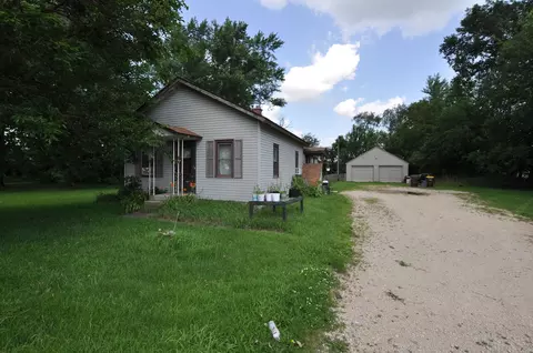 24516 W Grant Hwy, Marengo, IL 60152