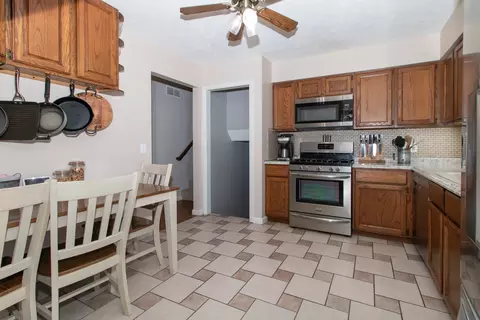 Kitchen - 2005 Single Tree Ln, Bloomington, IL 61704 photo 1 of 4