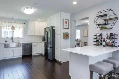 Kitchen - 1107 E Prairie Ave, Wheaton, IL 60187 photo 1 of 3