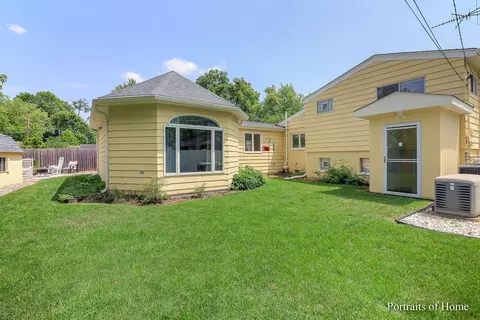 Exterior - 1107 E Prairie Ave, Wheaton, IL 60187 photo 8 of 8