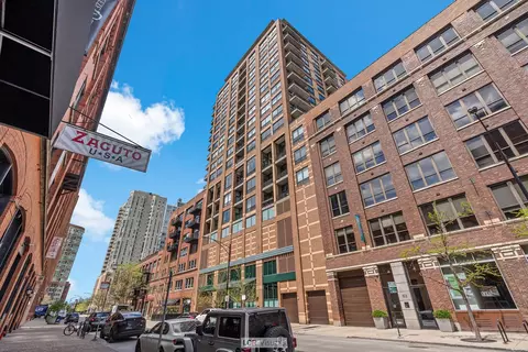 400 W Ontario St #903, Chicago, IL 60654