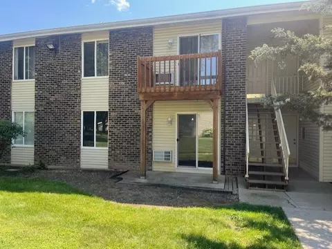 2300 Light Rd #109, Oswego, IL 60543