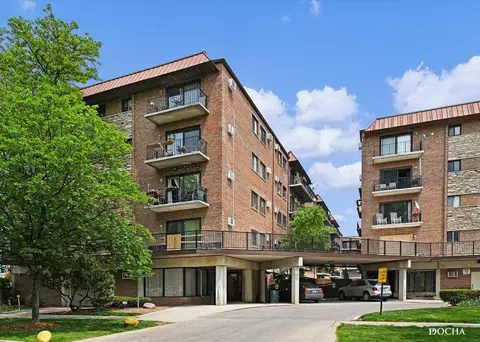 2333 N Neva Ave #215C, Chicago, IL 60707