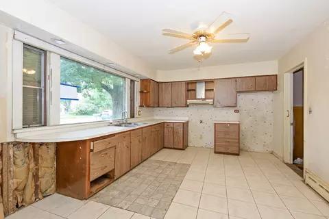 Kitchen - 15485 Millard Ave, Markham, IL 60428 photo 1 of 3