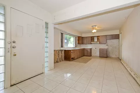 Kitchen - 15485 Millard Ave, Markham, IL 60428 photo 3 of 3