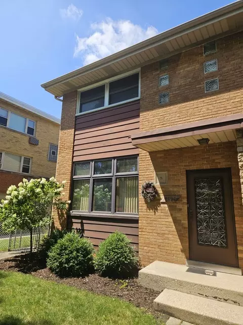 5626 N Kimball Ave #5626, Chicago, IL 60659
