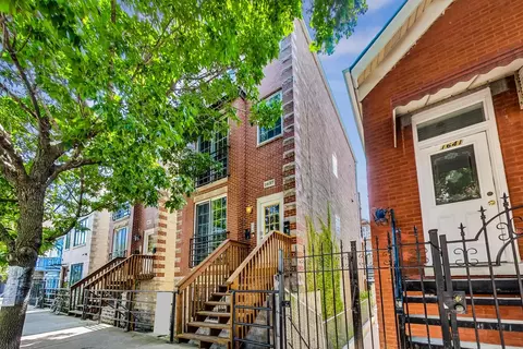 1637 W Beach Ave #2, Chicago, IL 60622