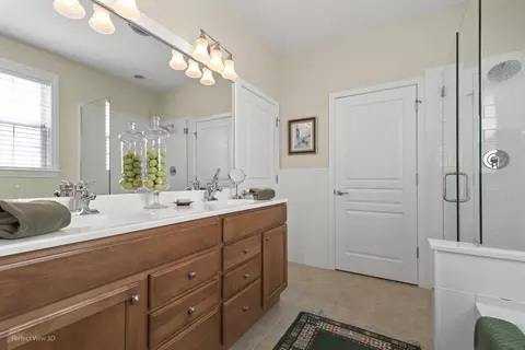 2828 Beacon Point Cir, Elgin, IL 60124 photo 10