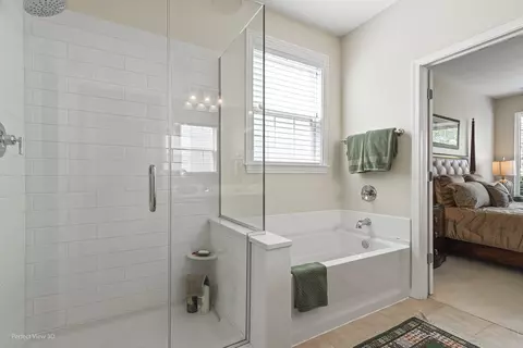 2828 Beacon Point Cir, Elgin, IL 60124 photo 11