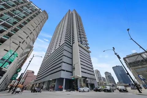 235 W Van Buren St #3607, Chicago, IL 60607