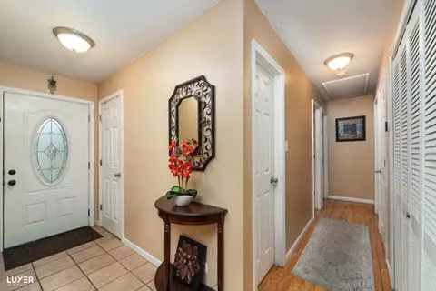 4448 Adele Ln, Oak Forest, IL 60452 photo 5