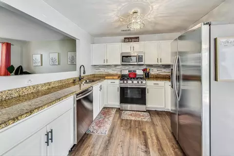 Kitchen - 837 Symphony Dr, Aurora, IL 60504 photo 2 of 2