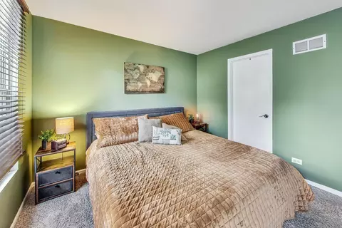 Bedroom - 837 Symphony Dr, Aurora, IL 60504 photo 2 of 4
