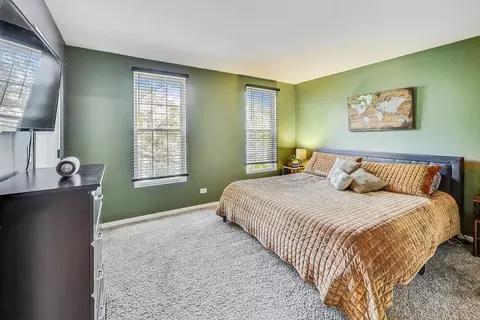 Bedroom - 837 Symphony Dr, Aurora, IL 60504 photo 1 of 4