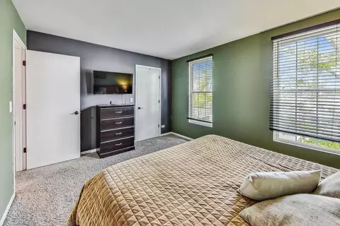 Bedroom - 837 Symphony Dr, Aurora, IL 60504 photo 3 of 4
