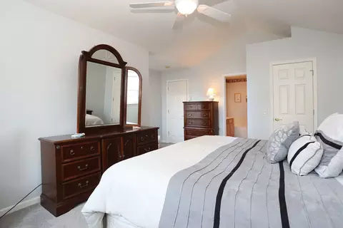 Bedroom - 344 Bay Dr, Itasca, IL 60143 photo 2 of 6