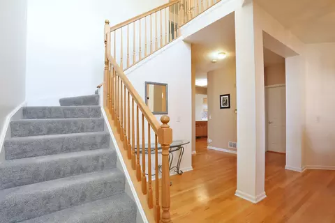Entry Way - 344 Bay Dr, Itasca, IL 60143 photo 1 of 1