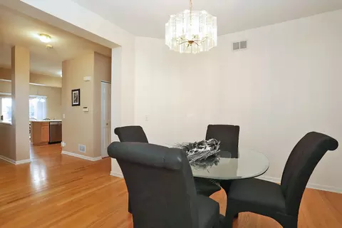 Dining - 344 Bay Dr, Itasca, IL 60143 photo 2 of 4