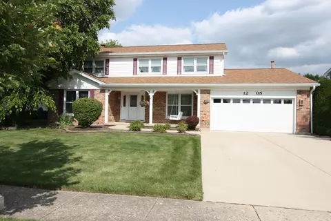 1205 Bridgeport Dr, Schaumburg, IL 60193