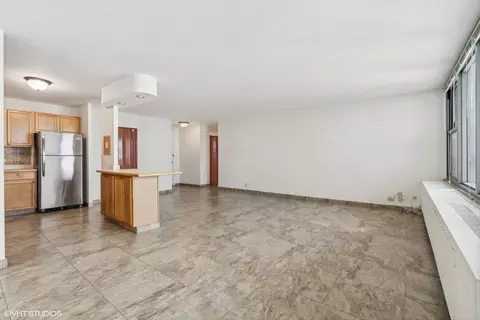 400 E Randolph St #2525, Chicago, IL 60601 photo 5