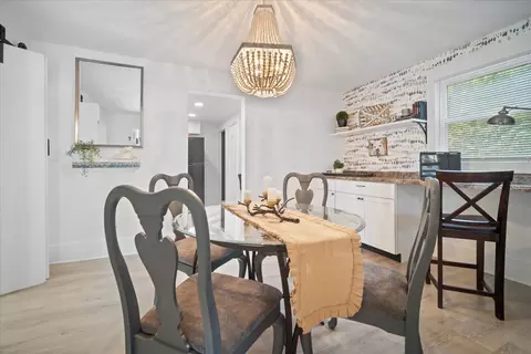 Dining - 306 E Stewart St, Bloomington, IL 61701 photo 2 of 3