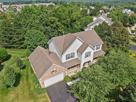 1427 Angle Tarn, West Dundee, IL 60118 photo 2