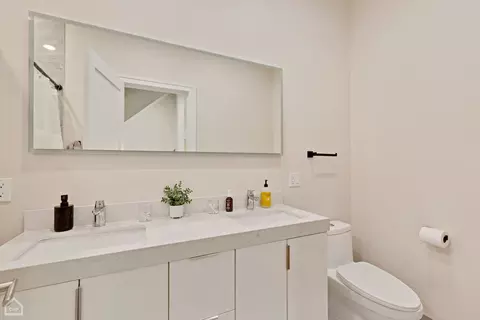 1013 E 62nd St, Chicago, IL 60637 photo 20
