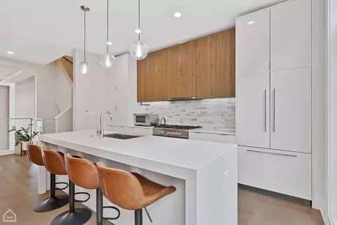 1013 E 62nd St, Chicago, IL 60637 photo 11