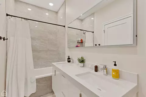 1013 E 62nd St, Chicago, IL 60637 photo 21
