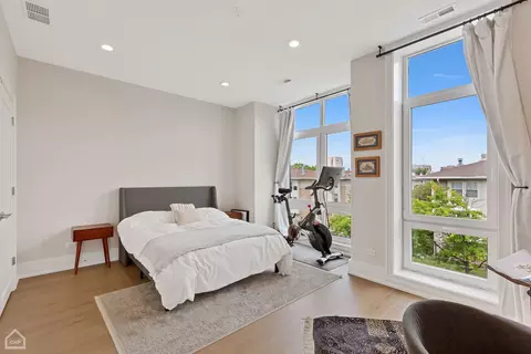 1013 E 62nd St, Chicago, IL 60637 photo 19