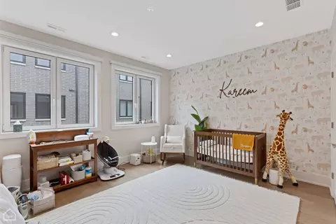 1013 E 62nd St, Chicago, IL 60637 photo 23