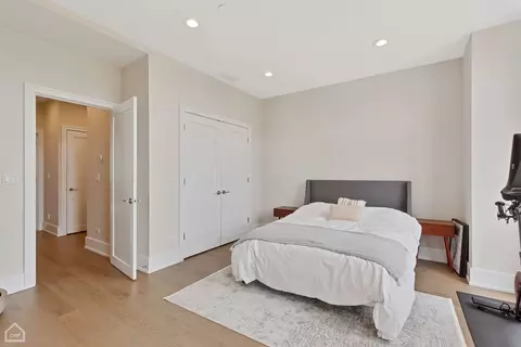 1013 E 62nd St, Chicago, IL 60637 photo 18