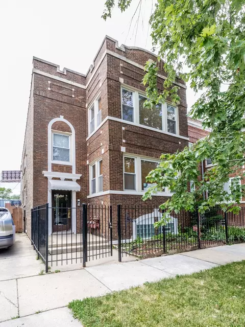 5309 W Congress Pkwy, Chicago, IL 60644