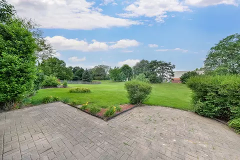 Exterior - 2846 Mapleside Ct, Aurora, IL 60502 photo 3 of 4