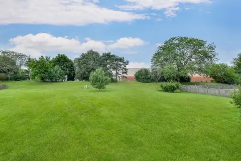 Exterior - 2846 Mapleside Ct, Aurora, IL 60502 photo 4 of 4