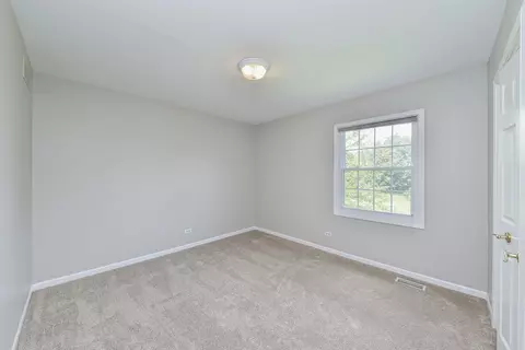 Bedroom - 2846 Mapleside Ct, Aurora, IL 60502 photo 2 of 4