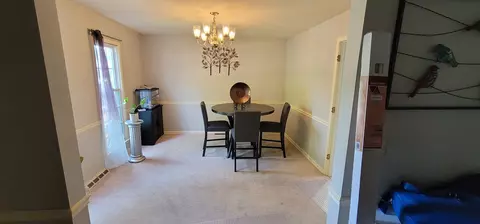 2020 Alschuler Dr, Aurora, IL 60506 photo 9