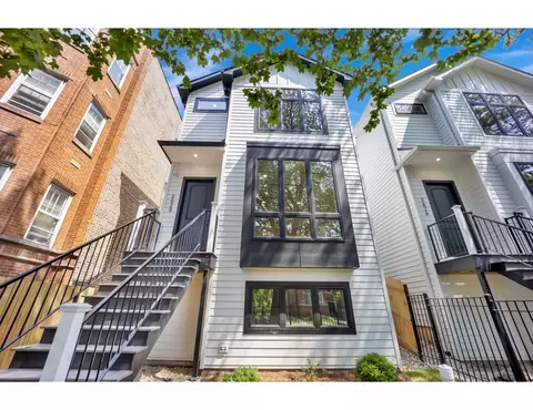 2628 W Winnemac Ave, Chicago, IL 60625