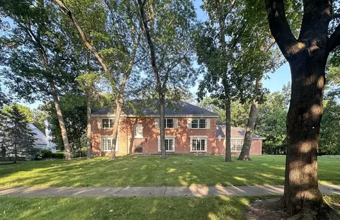 497 Douglas Dr, Lake Forest, IL 60045